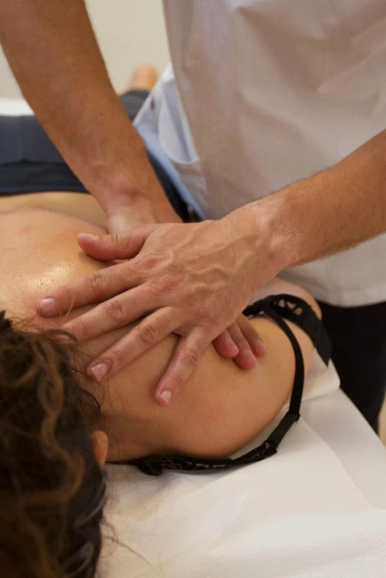 Massagebehandlung mit qualifizierter Masseurin in Padenghe sul Garda 1